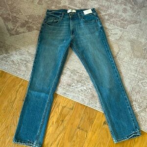 Men’s Hollister Slim Straight Jeans. 33 x 34.